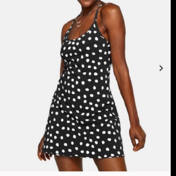Outdoor Voices Dresses & Skirts - Outdoor Voices The Exercise dress Black Polka dot